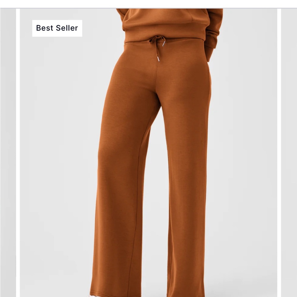 Spanx AirEssentials Wide Leg Pant Medium Tall in Butterscotch- like new